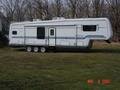 1995 Newmar KOUNTRY AIRE Fifth Wheel